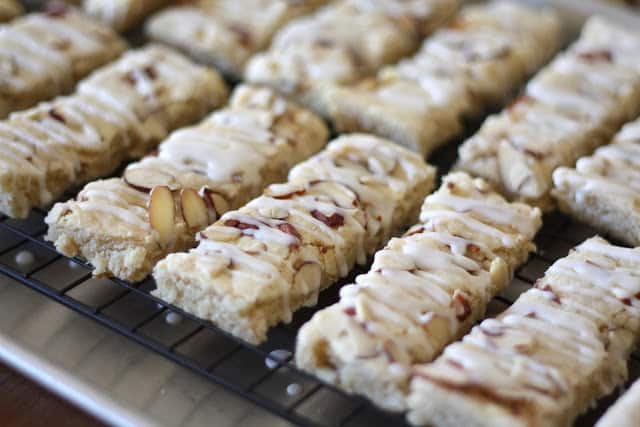 Oat Flour: The Secret to Perfect Gluten-Free Scandinavian Almond Bars